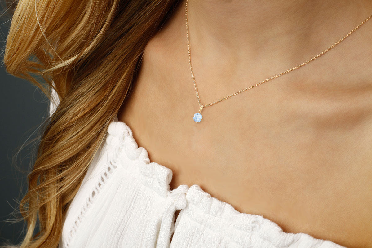 14K Yellow Gold 4mm Aquamarine Pendant