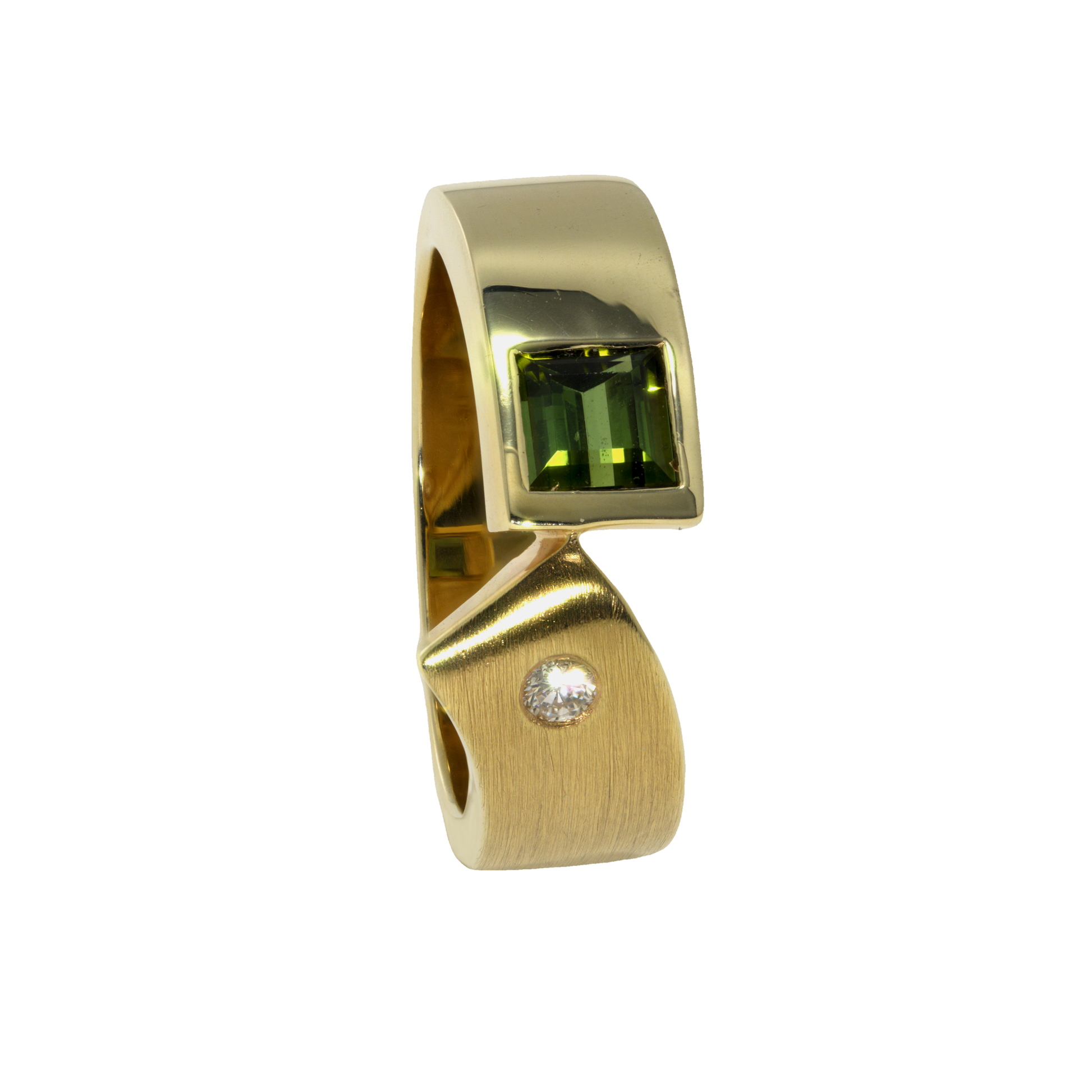 14K Yellow Gold Green Tourmaline Ribbon Band with Diamond