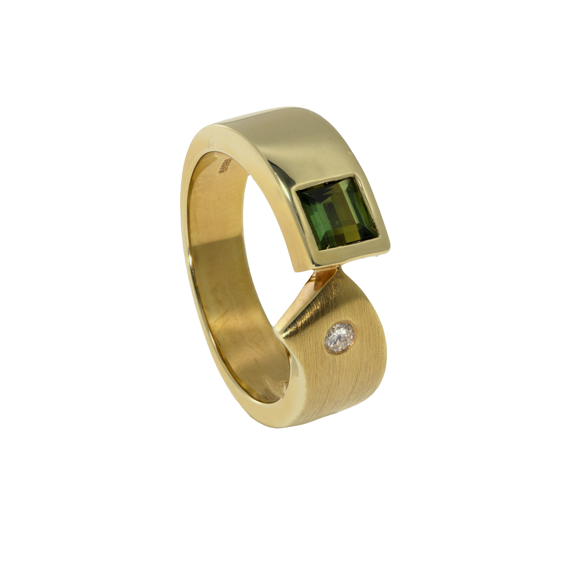 14K Yellow Gold Green Tourmaline Ribbon Band with Diamond