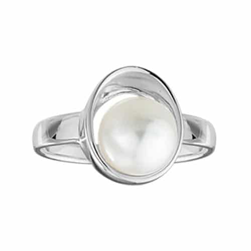 Sterling Silver Oval Freshwater Pearl Ring by The Little Jewel